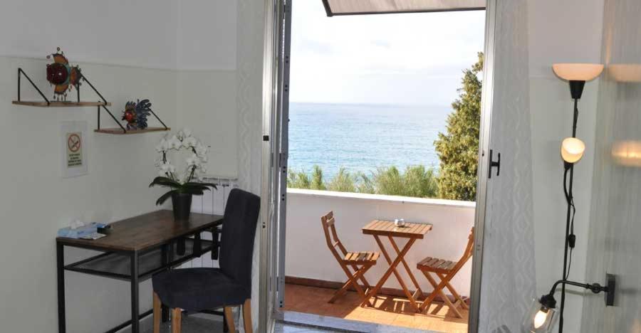 Hotel Torre Celle Ligure Exterior photo